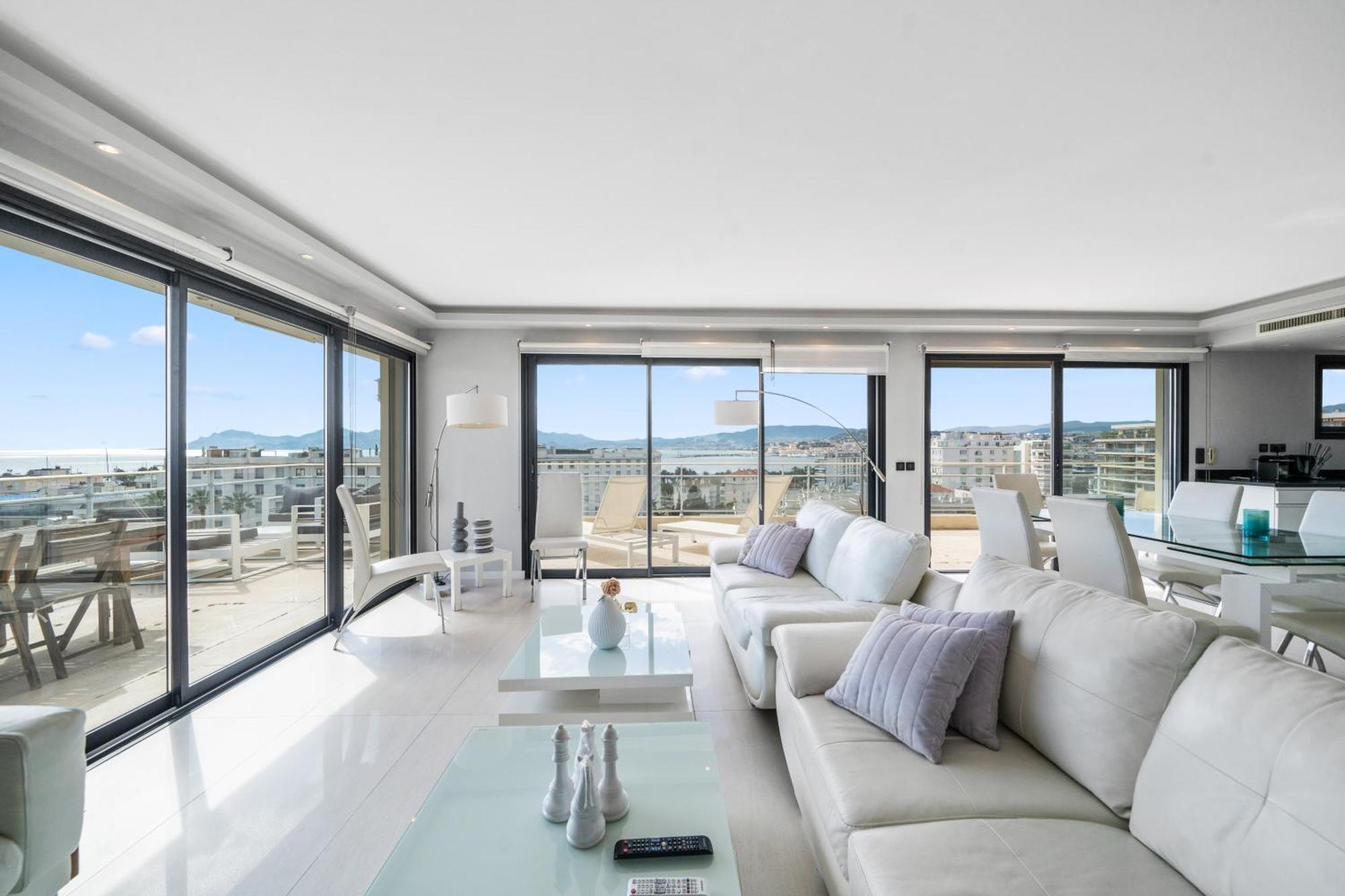 5 Bedroom Penthouse - Ocean View Cannes