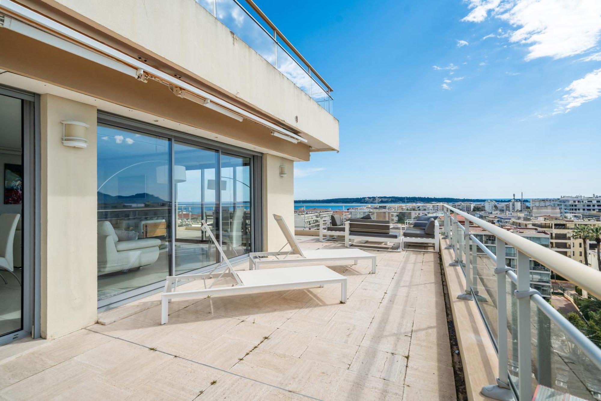 Apartment 5 Bedroom Penthouse - Ocean View *