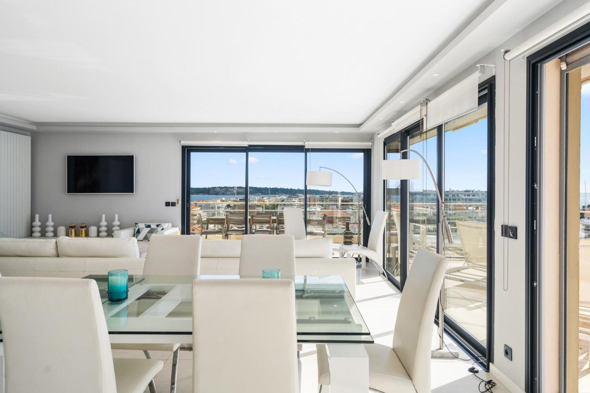 5 Bedroom Penthouse - Ocean View